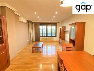 Appartement  De san julián. Impecable piso en venta en urbanización buenavista