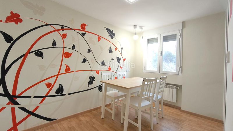 Foto ae8909b7-e5c1-4e7b-bc58-25c0e7c6fe26. Rent flat with heating in Centro Cuenca