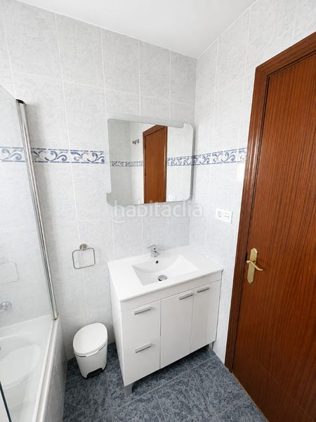 Foto 5f1f58d0-b8c8-4217-93cd-825504ca9070. Rent semi detached house with heating parking in Coín