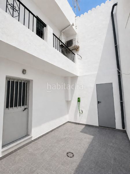 Foto db5f10ac-6aca-41db-b6f2-e415f8e8be30. Rent semi detached house with heating parking in Coín
