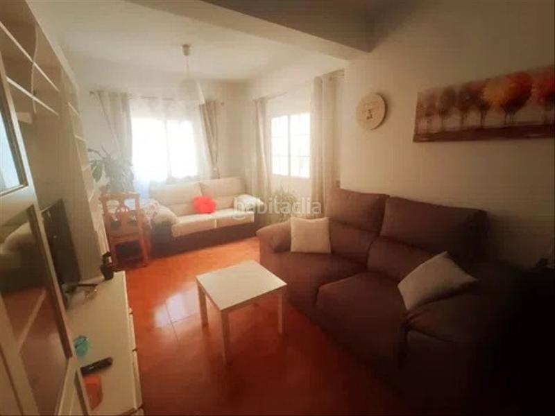 Foto cfcae9af-320f-4eb3-b882-cb44d2cabb23. Rent flat with heating in Perchel Norte Málaga