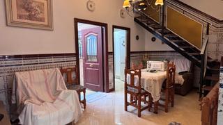 Casa adossada  Pasaje briales. Nueva oportunidad de casa adosada!!!