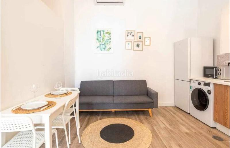 Foto 34286032-69d0-42fa-b874-b33bdaa6ecca. Alquiler estudio en calle carraca 6 acogedor piso !!!!!! en Málaga