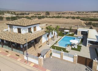 Casa a Jerónimo y Avileses
