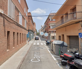 Casa a Centre-Estació. Casachalet en venta en gava