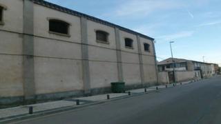 Édifice à Muel