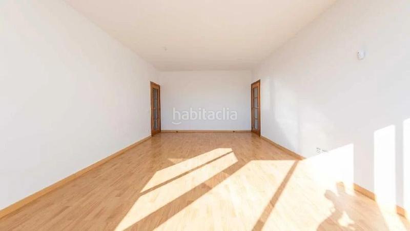 Foto b89430d2-1b7f-47c7-a929-9c9b1e11db6d. Piso en Progrés - Pep Ventura Badalona