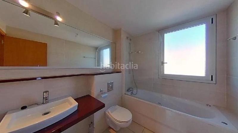 Foto a4721559-66a2-48b4-bdac-0f2f05f92661. Piso en Calella