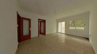 Etagenwohnung in La Verneda - La Pau