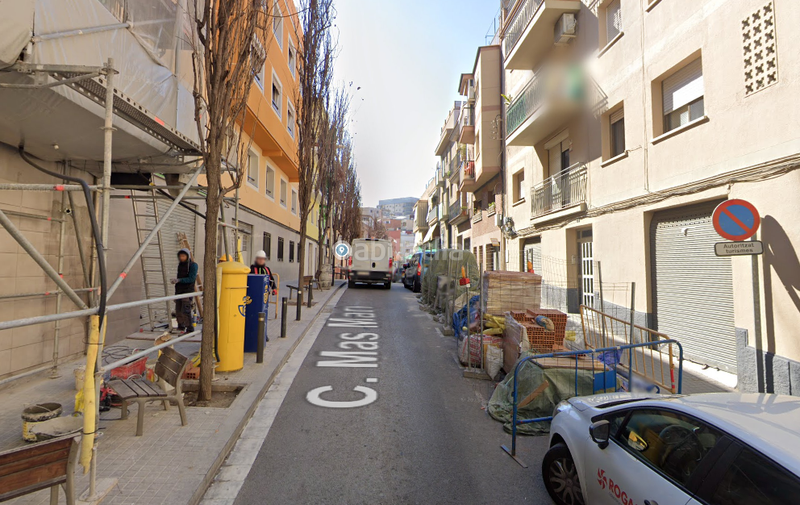 Foto 914784f8-e601-43d4-8d6f-dc38780e63ac. Piso en Fondo Santa Coloma de Gramenet