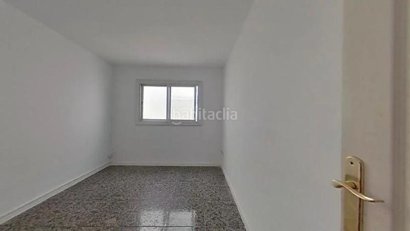 Foto 7751e93f-3e45-47e1-a8f0-0375572651eb. Pis a La Gavarra Cornellà de Llobregat
