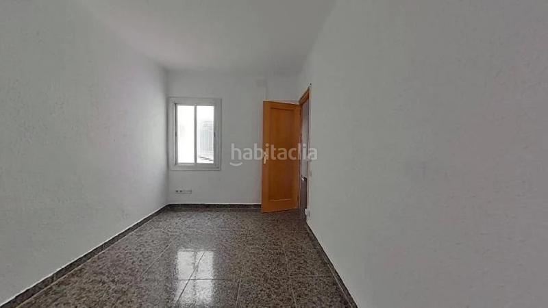 Foto 23b5cfb2-c1f8-40dd-a4d1-92f1c0b0f403. Piso en La Gavarra Cornellà de Llobregat