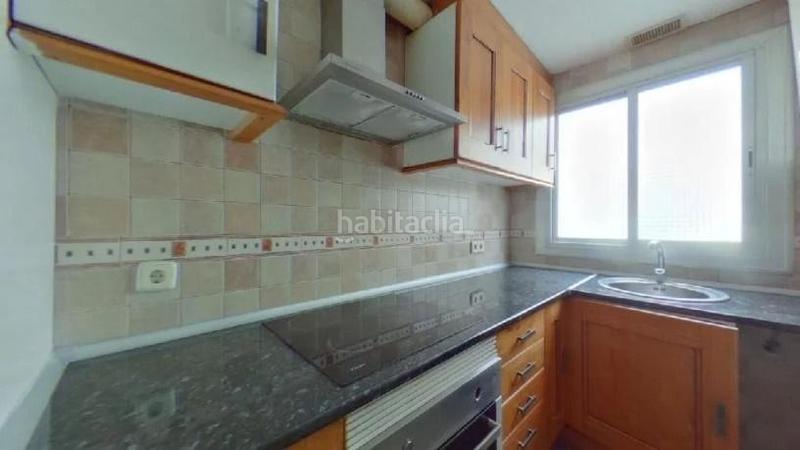 Foto e1305f62-ddb5-459d-96de-46301e7bcfca. Piso en La Gavarra Cornellà de Llobregat