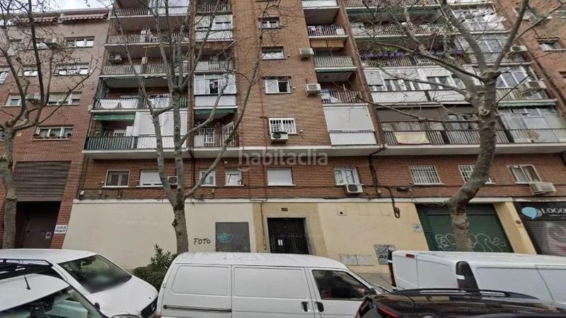 Foto de2d85df-3036-4bbd-be23-e96c2c2c1f1e. Piso en Almendrales Madrid