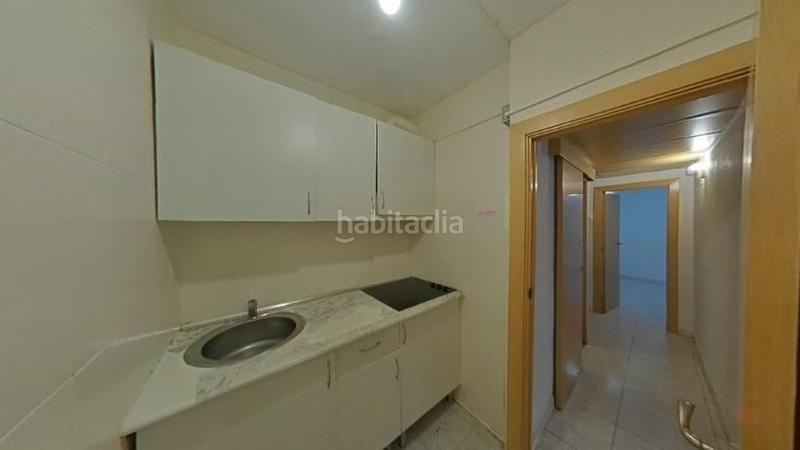 Foto 0c399143-6558-441f-b73c-ab9aa19b6838. Piso en Llefià Badalona