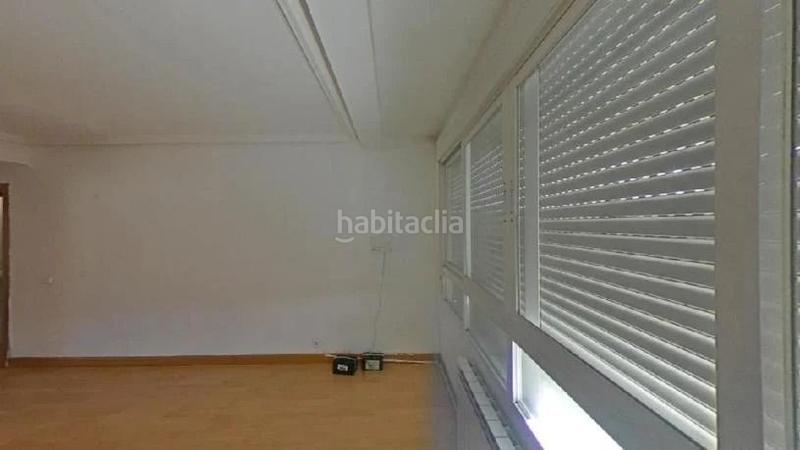 Foto b6889a85-f5dd-47f0-8637-2cdfd8cee2dc. Piso en Abrantes Madrid