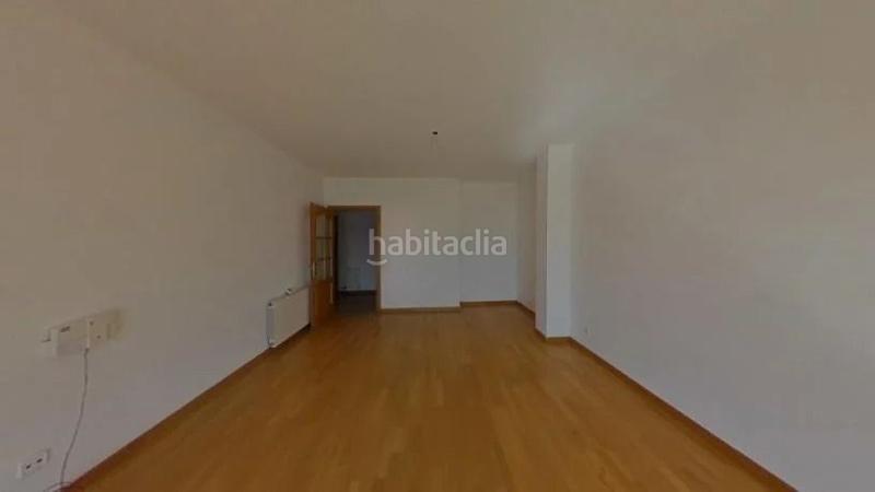 Foto 0c1d6d28-0a9a-48c2-8498-e9520af2c1d1. Appartement dans Almeda - El Corte Inglés Cornellà de Llobregat
