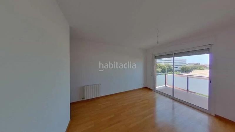 Foto 3298d72f-be44-4e12-a609-dfc05c826a9c. Appartement dans Almeda - El Corte Inglés Cornellà de Llobregat