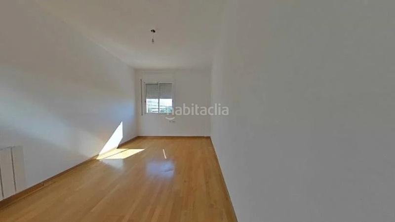 Foto e0c57f86-3a8b-49e5-9eca-5800415158bb. Appartement dans Almeda - El Corte Inglés Cornellà de Llobregat