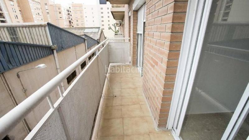 Foto 575df9c4-e05f-4e53-be63-af9efa1baf1f. Piso en Malilla Valencia