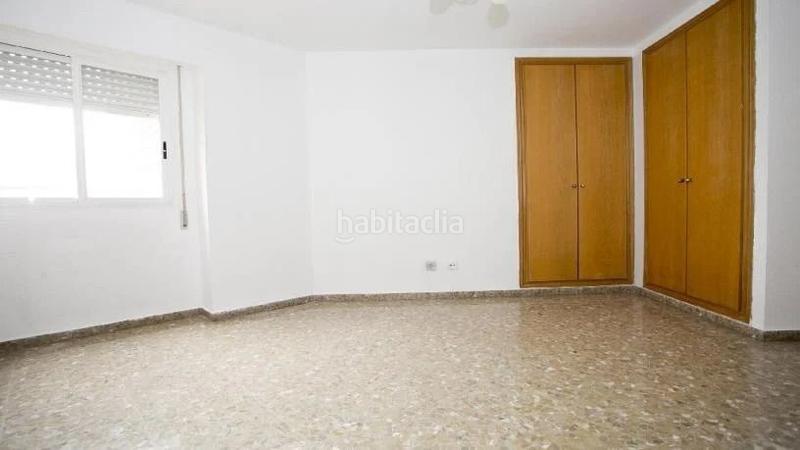 Foto 5f6c9f15-8c14-49c9-aed3-6f5ae1adc8e6. Piso en Malilla Valencia