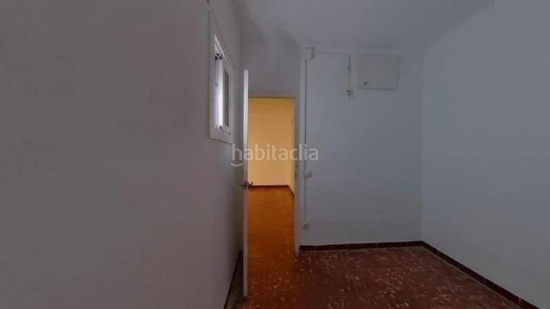 Foto 1d333584-efa8-4c6e-a777-3d4f07713869. Flat in El Raval Santa Coloma de Gramenet