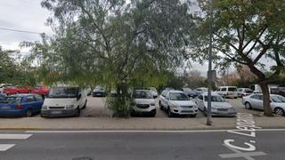 Parking voiture à La Serranica-Sagrado Corazón