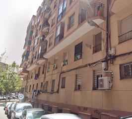 Etagenwohnung in Llefià