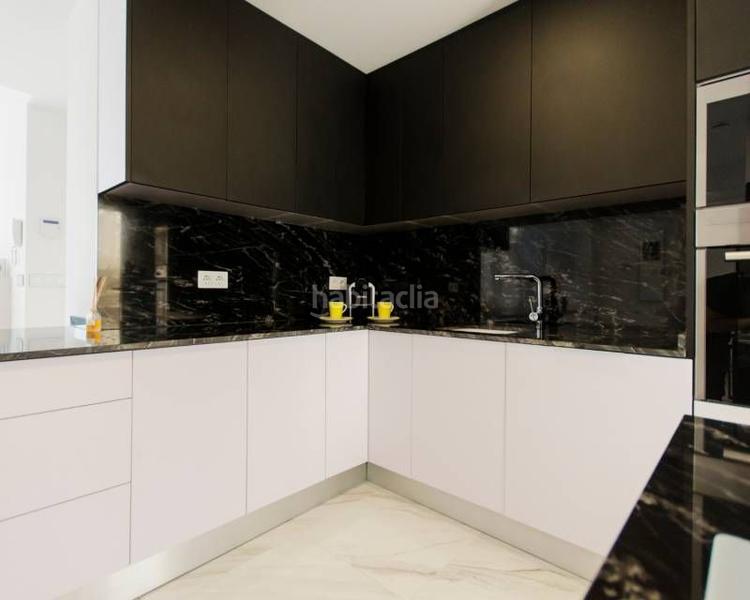 Foto a23127d7-7030-4485-90da-f1cb4fb1cd7f. Chalet en Campoamor Orihuela