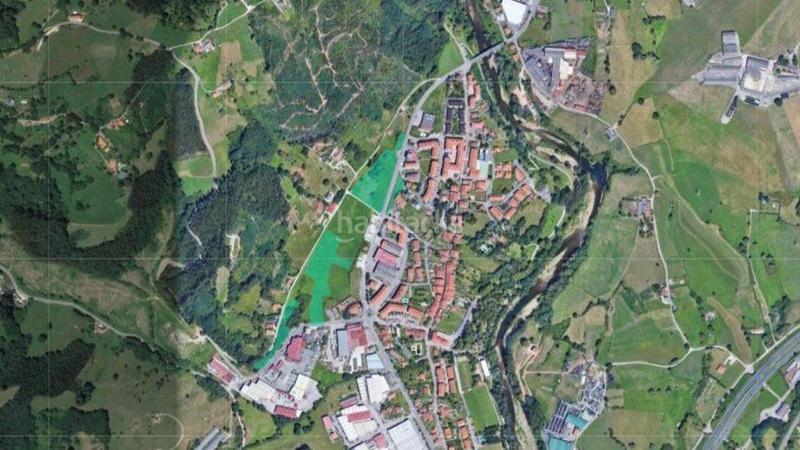 Foto 33449d2b-7efa-4033-ab10-ba8c54029df4. Terrain résidentiel dans Cartes