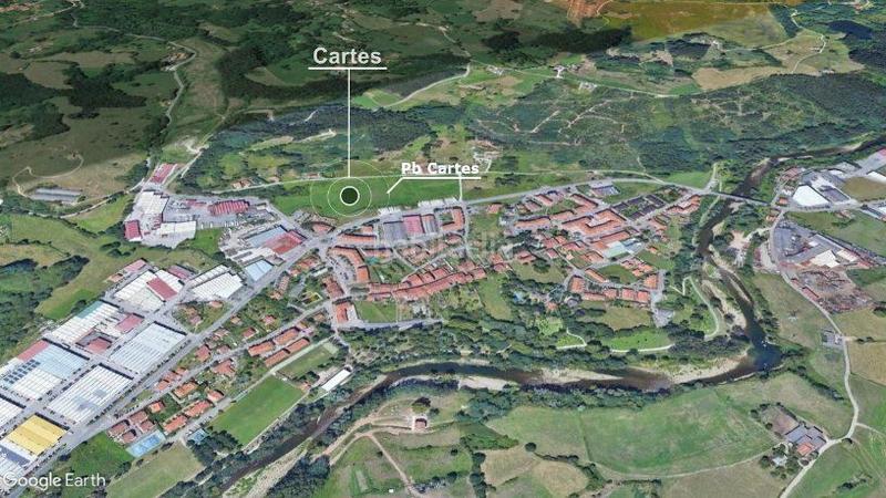 Foto db1a180d-c9f8-4b0f-a050-96786731f9ae. Terrain résidentiel dans Cartes