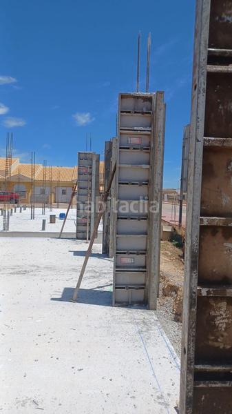 Foto b1dcbc65-8cfe-4c05-af9f-fa32f33f4ba0. Chalet en Roldán Torre - Pacheco
