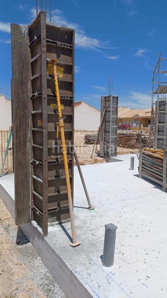 Foto ca21ea95-6c84-41a8-be0d-3b28a7e46c21. Chalet en Roldán Torre - Pacheco