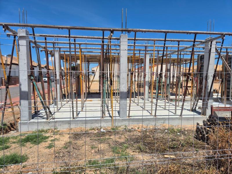 Foto d09dbf0b-b953-4e31-bd00-852cc9be1551. Chalet in Roldán Torre - Pacheco