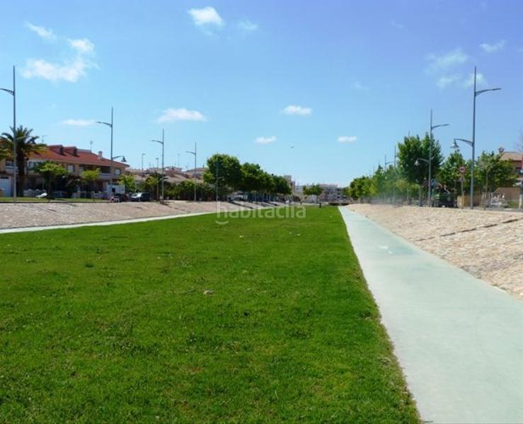 Foto d39a6eed-324b-4532-927c-1f9eb8307ccc. Casa amb piscina a Pilar de la Horadada ciudad Pilar de la Horadada