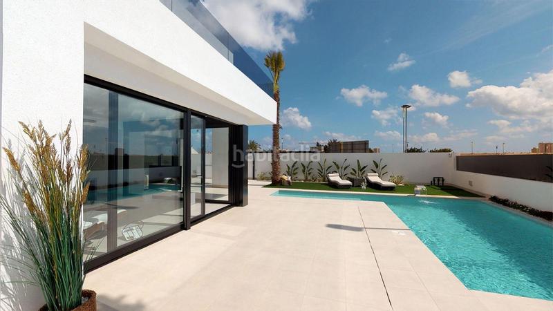Foto 509336ee-fdd1-4e76-8398-50df2d80513b. Casa a schiera con parcheggio in Santiago de La Ribera San Javier