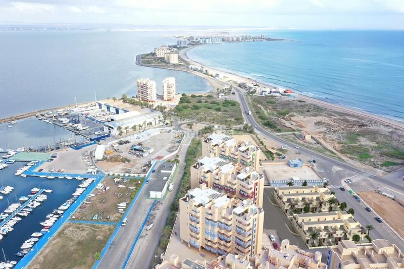 Foto c9a1254a-3e1e-4576-bcb6-f9c363ba5650. Casa adossada a Tomás Maestre Manga del Mar Menor (La)