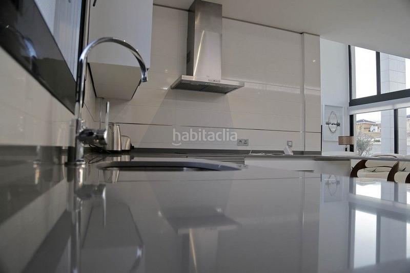 Foto 4caf7fbd-76a9-4399-92cc-bb7f09637065. Chalet en Campoamor Orihuela