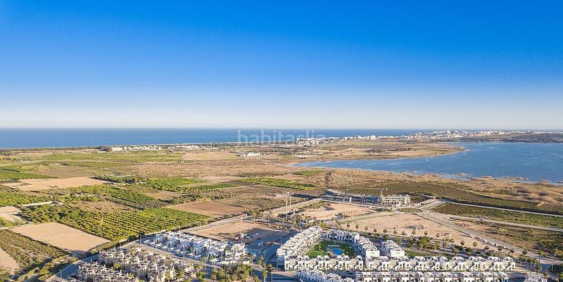 Foto b8dff9a4-20a7-4903-8e30-06d22df83f15. Ático en El Raso Guardamar del Segura