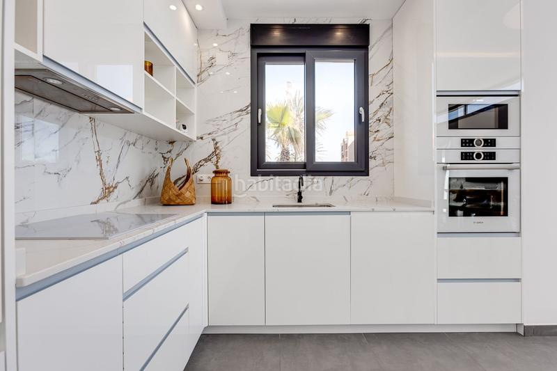 Foto ab77aa14-238e-4cd4-8402-bdcff23829e2. Chalet en Los Europeos Torrevieja