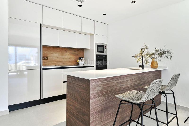 Foto 7255fea8-a801-4bee-a611-819fcd9f3332. House with parking pool in Playa de los Náufragos Torrevieja