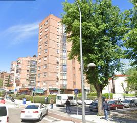 Etagenwohnung in Media Legua