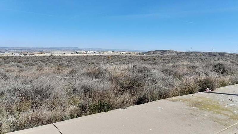 Foto 695f7902-70c3-438b-950b-78fe21987aeb. Terreno residencial en Hispanidad - Vivar Téllez Vélez - Málaga