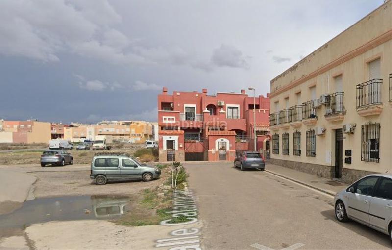 Foto e1f4d953-9f64-40e8-83e7-c4281b9321a3. Chalet dans El Alquián Almería