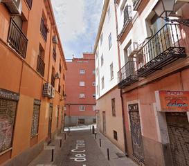 Etagenwohnung in Embajadores-Lavapiés