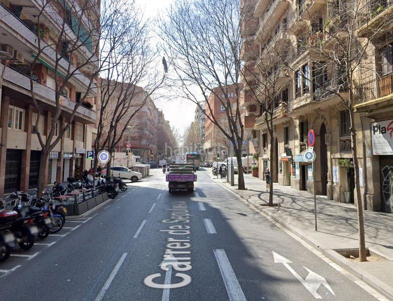 Foto f9ebf4ca-10f1-4a4a-992c-9d222661a92e. Piso  en venta en Sant Antoni Barcelona
