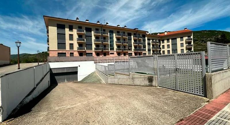 Foto b8e14170-64ec-41f5-bac2-7a1d87186a11. Edificio en Ezcaray