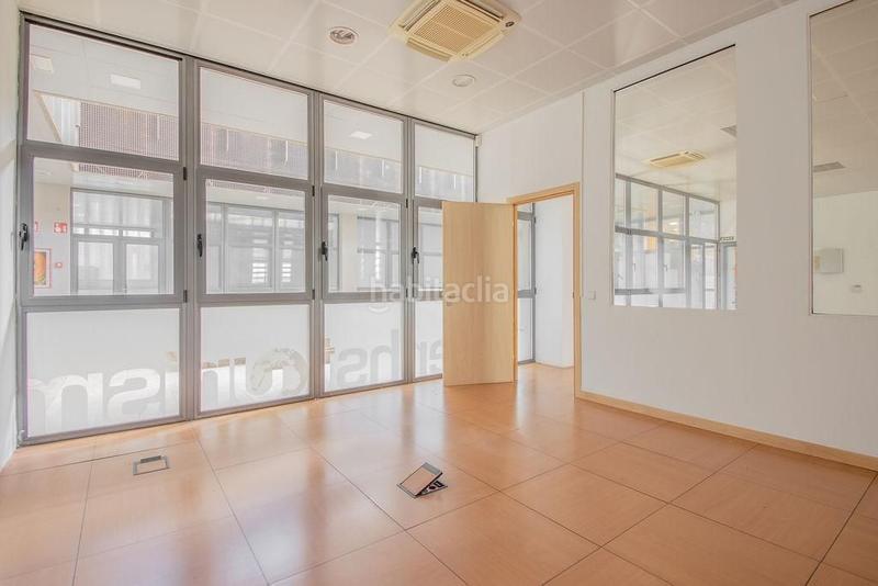 Foto 0a742ef4-bec5-463f-a209-cb3af4ebb9c9. Oficina venta de oficina en parc bit en Establiments Palma de Mallorca