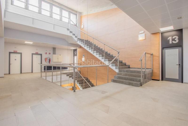 Foto 54bd9592-770f-4266-8926-3adaff70d132. Oficina venta de oficina en parc bit en Establiments Palma de Mallorca