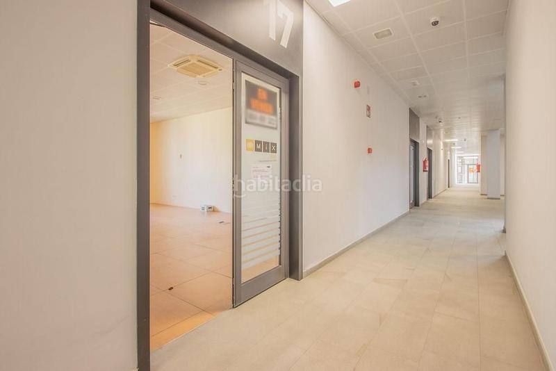 Foto d9b804d9-d9f4-4a8a-a28d-a3bd20d80572. Oficina venta de oficina en parc bit en Establiments Palma de Mallorca
